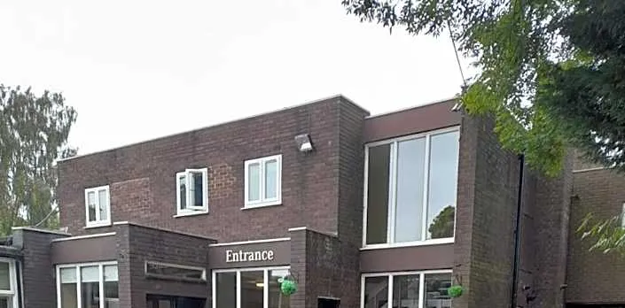 The Avenue Club and Lodge