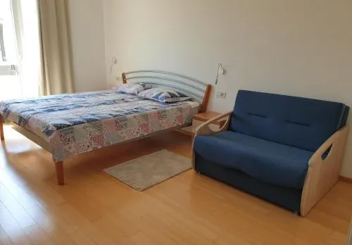 Abelia, two terraces, hot tub, free parking