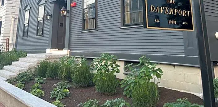 The Davenport Inn