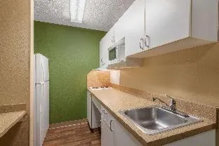 Extended Stay America Chicago Woodfield Mall