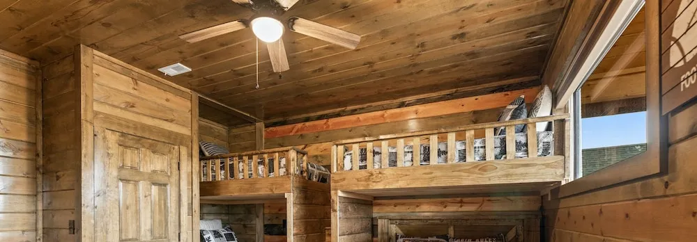 Cabin w/ Hot Tub & Game Room in the Smokys!