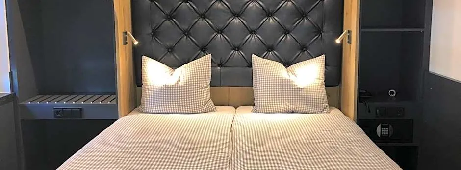 Munich Deluxe Hotel