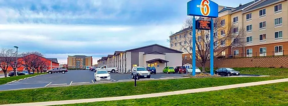 Motel 6 Cedar Rapids, IA - Airport