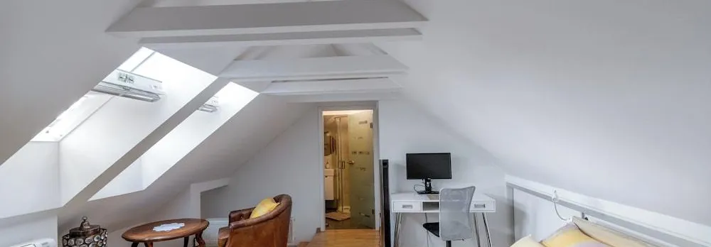 Apartment F9