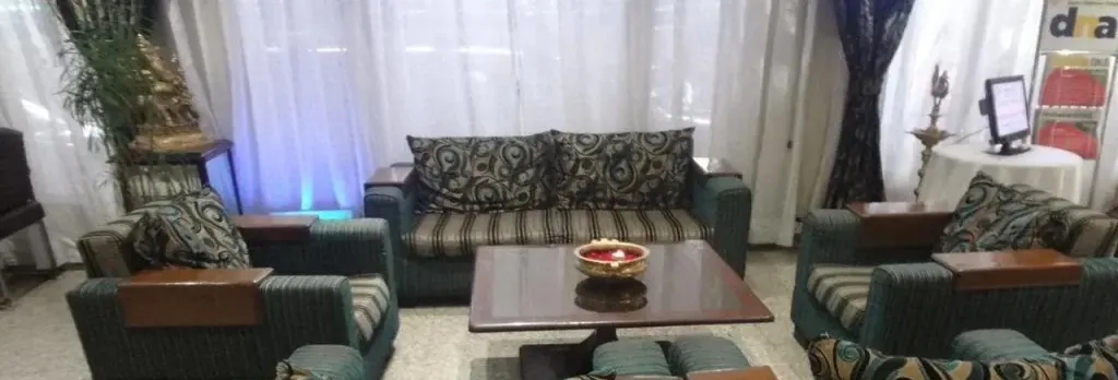 Hotel Midtown Pritam