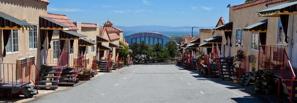 Alpine Inn & Suites