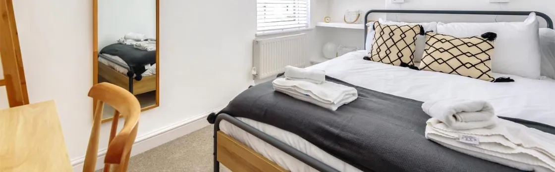 The Drey - Modern Cottage for Four in York Centre