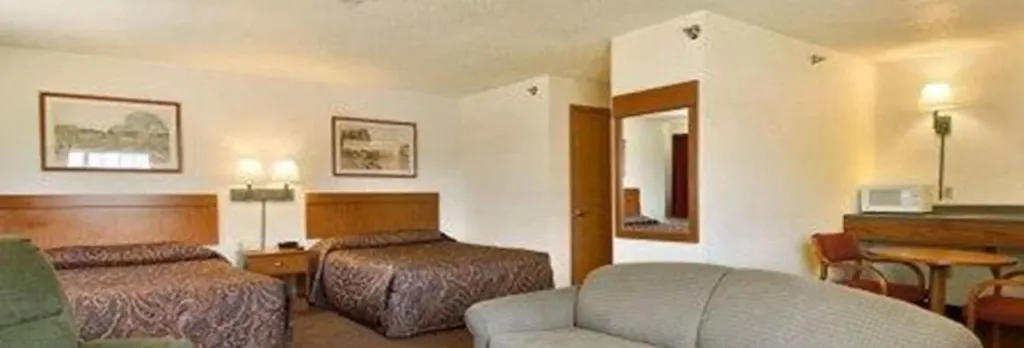 Wamego Inn and Suites