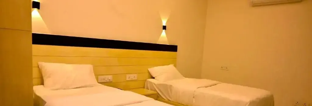 Hotel Prago by Green Deer Varanasi