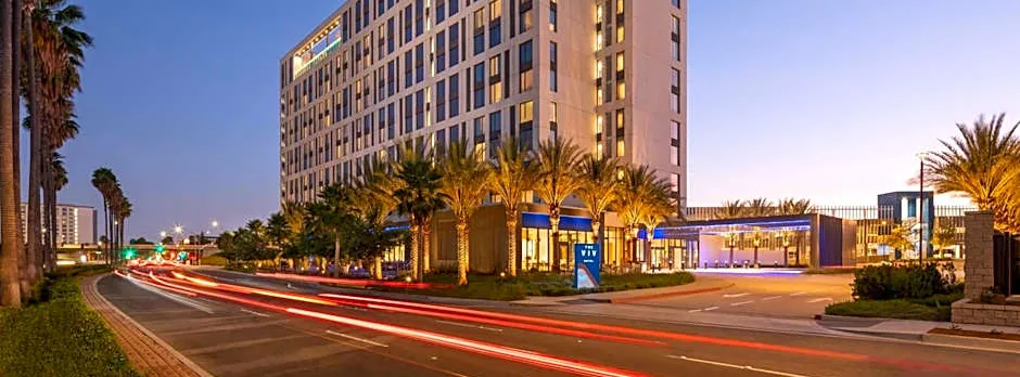 The Viv Hotel, Anaheim, a Tribute Portfolio Hotel
