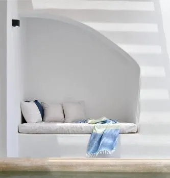 Thiro Santorini