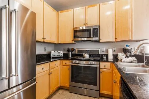Crestview Condominiums by All Seasons Resort Lodging