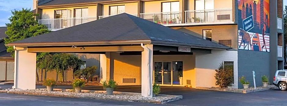Days Inn by Wyndham Cincinnati East