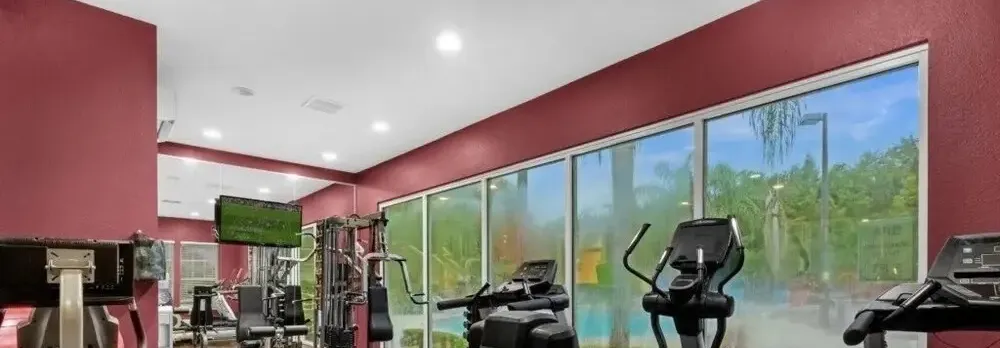 4 Bedrooms S / Lucaya Village Townhouse