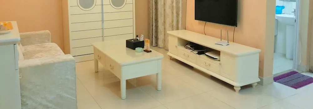 Yichao Apartment Hotel