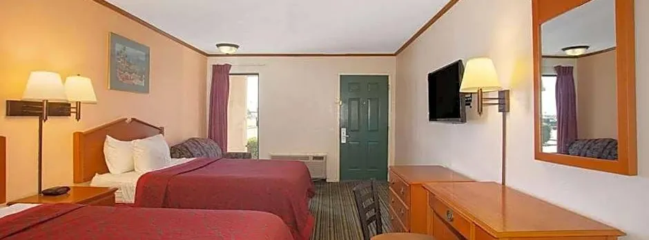 Economy Hotel Wichita- Florence St