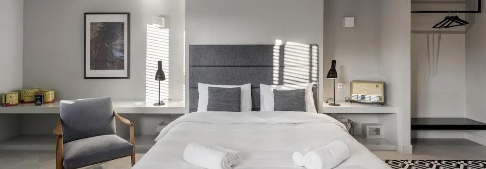 Fantastic Central Athens Suite with Rooftop Deck