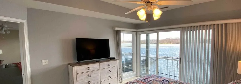 Pool & Boat Slips! Waterfront Lake Ozark Condo