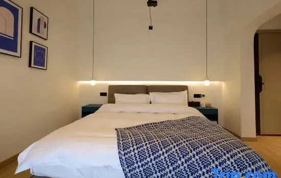 Shanghai In Prime Years Countryside Home Hotel