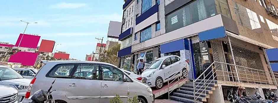 Super Hotel O Rudra Grand