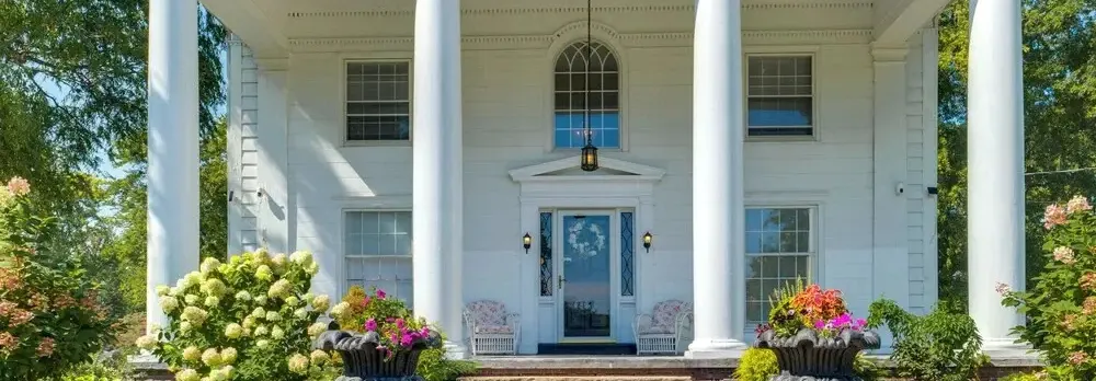Near Lake Erie, Harbor & Parks: Conneaut Getaway!