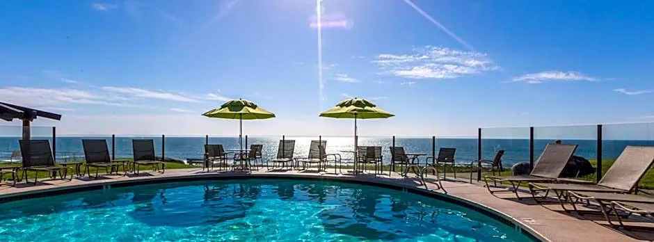 Wave Crest Resort