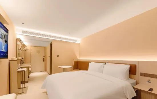 HanTing Hotel (Chongqing Nanping Pedestrian Street Gongmao Subway Station)
