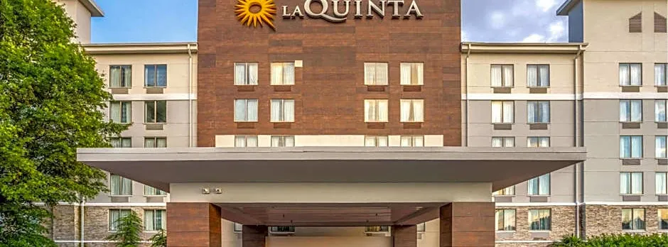 La Quinta Inn & Suites by Wyndham Atlanta Airport North