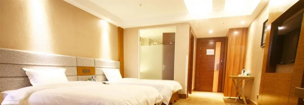 Chengdu Tulip Inn Airport Hotel