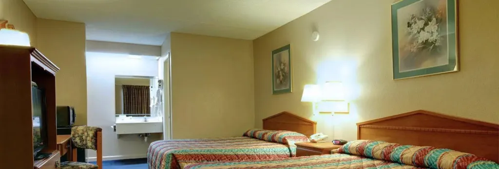 Ramada by Wyndham Bainbridge