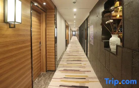 Qingmu Select Hotel (Shanghai Dahua Hucheng Dahua Second Road)