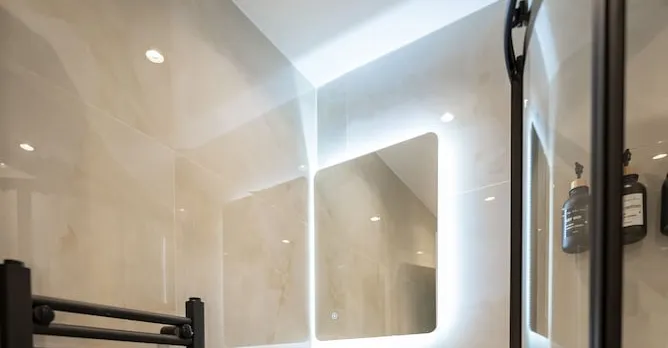 Exquisite 6 Bedroom Luxury Home