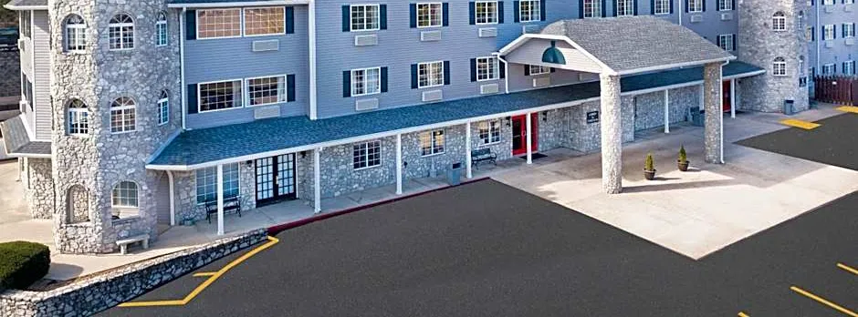 The Stone Castle Hotel & Conference Center