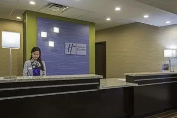 Holiday Inn Express & Suites Orlando East - UCF Area