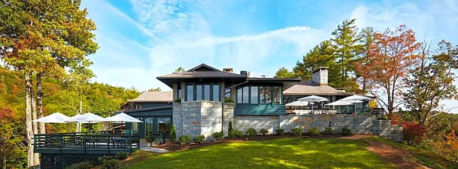 Skyline Lodge