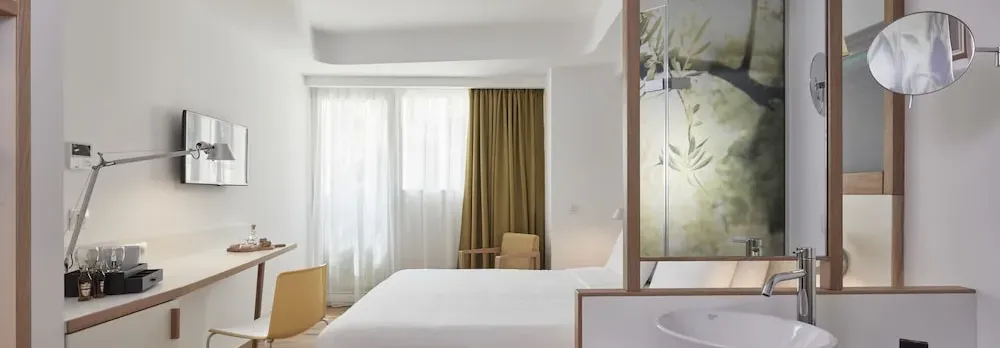 Olive Green Hotel