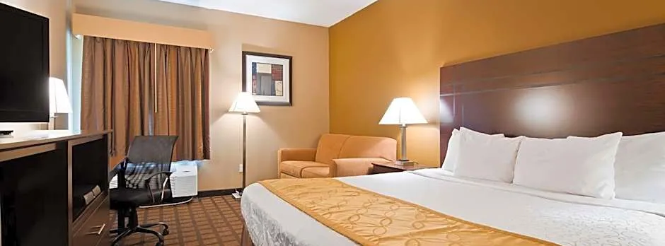 Best Western Plaza Hotel Saugatuck