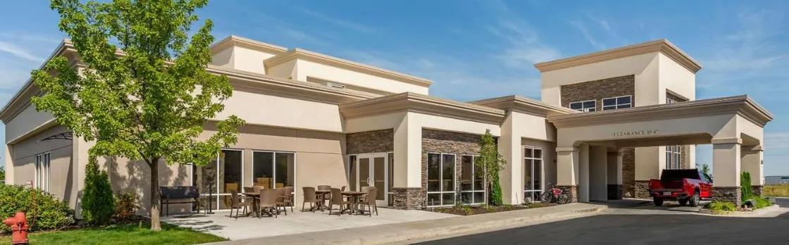 Comfort Inn & Suites Logan Near University