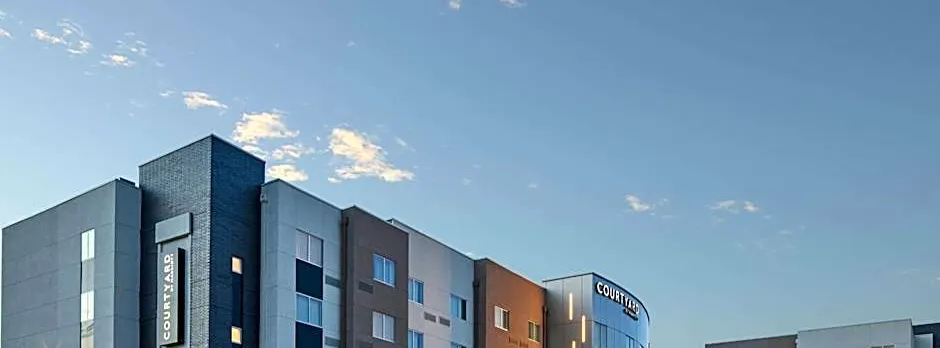 Courtyard by Marriott Denver Aurora