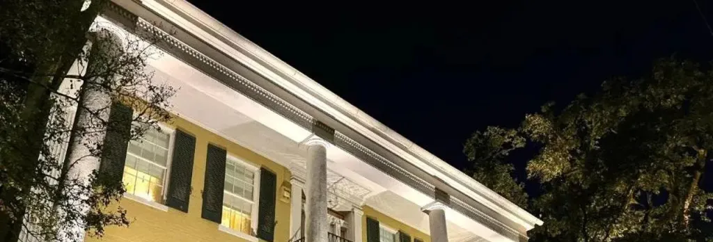 Anchuca Historic Mansion & Inn