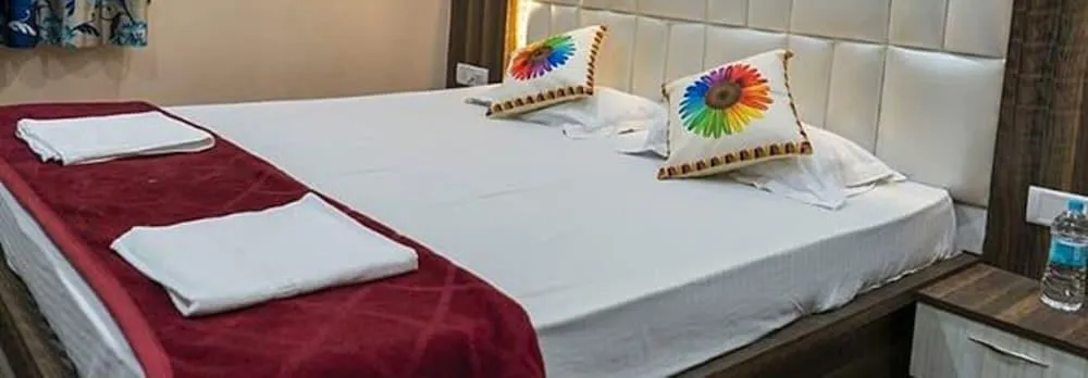 Fabhotel Cm Palace I