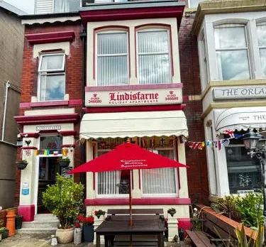 Lindisfarne Holiday Apartments - Families & Couples Only