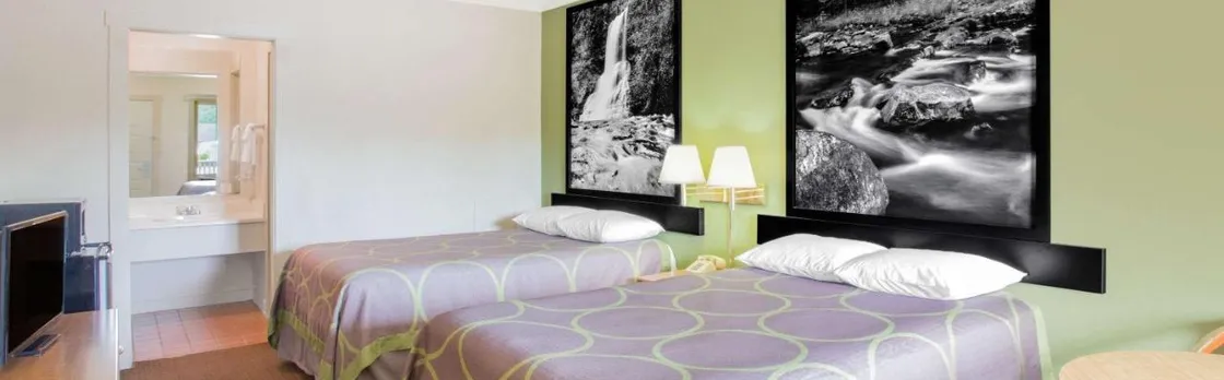 Super 8 by Wyndham Christiansburg