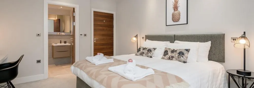 Silver Lining - Penthouse with Parking