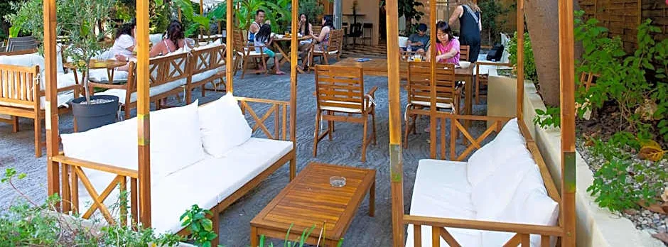 Auberge de Jeunesse HI Nice Les Camélias