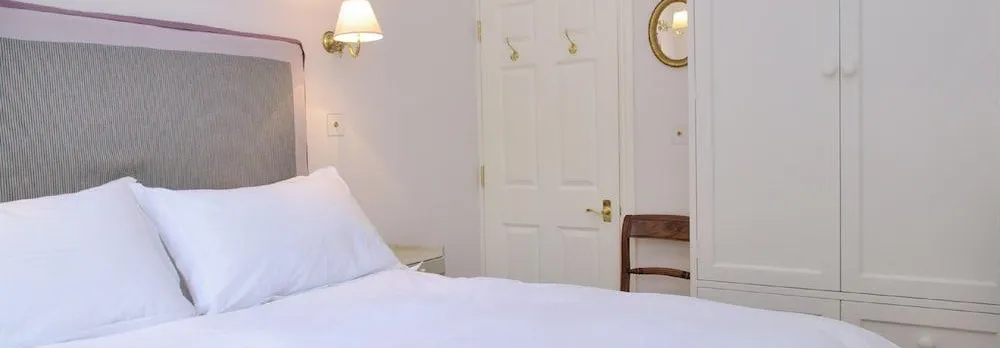 The London Agent Hyde Park King Bed