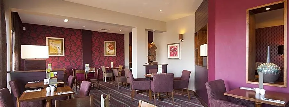 Premier Inn Edinburgh Park - Airport