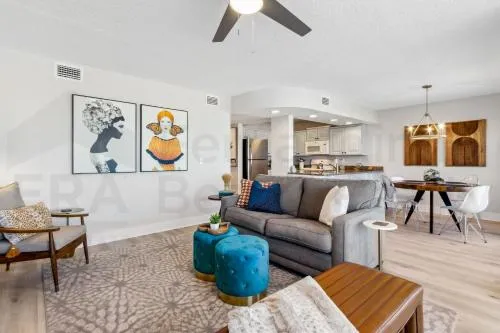 Brilliantly Decorated Condo for Your Perfect Beach Escape