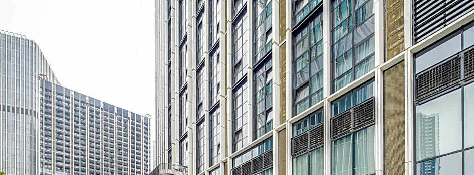 Xi She International Executive Apartment (Shenzhen Coastal City South Oil Clothing City Store)