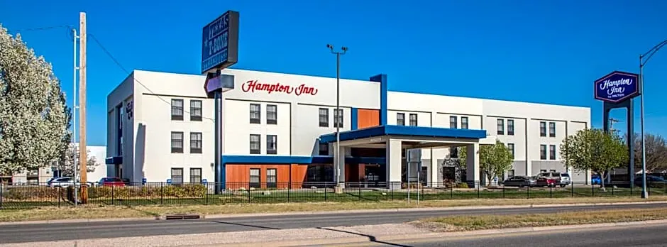 Hampton Inn Hutchinson